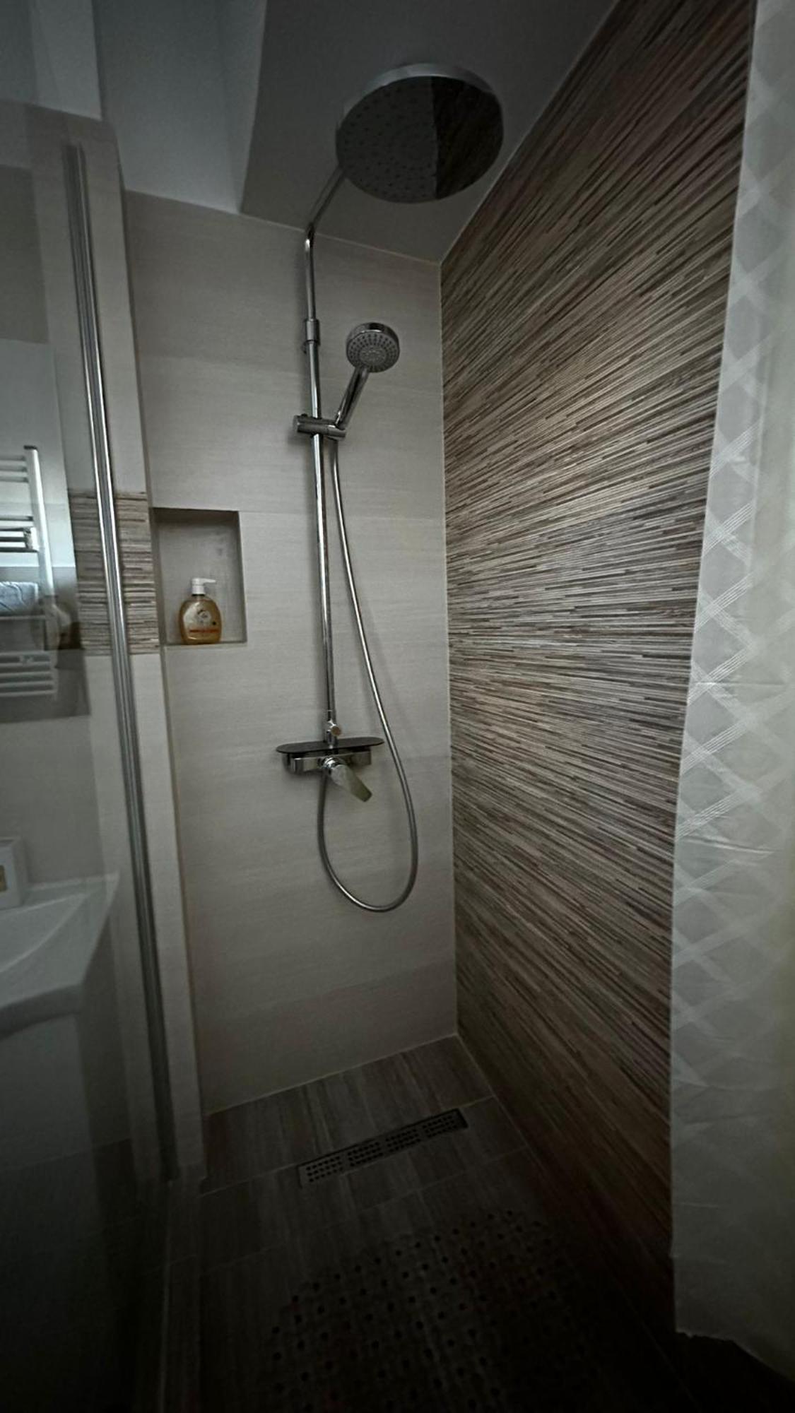 Sofiart Apartment Bukarest Kültér fotó