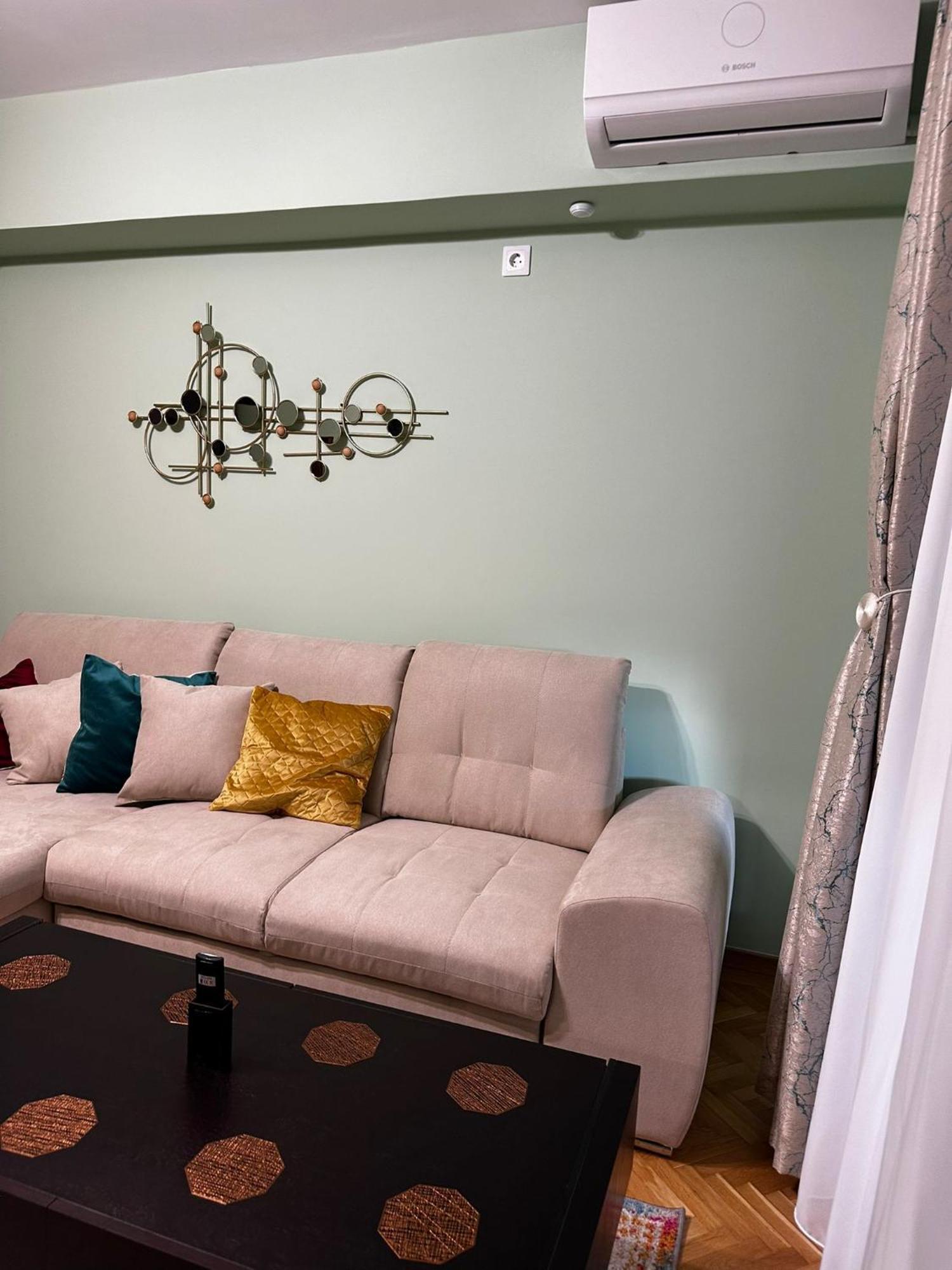 Sofiart Apartment Bukarest Kültér fotó